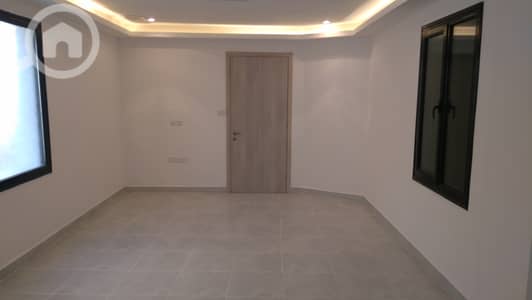 3 Bedroom Apartment for Rent in Al Fintas, Kuwait City - Pets friendly 3 bedroom with terrace in fintas. close to sea side