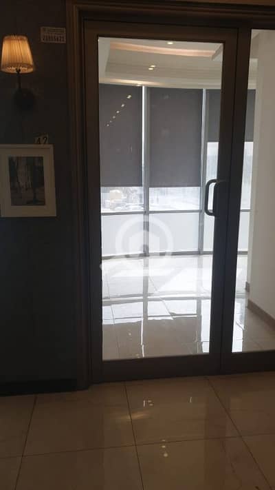 Other Commercial for Rent in Hawalli, Kuwait City - مكتب للايجار ف حولي ميزانين شارع تونس