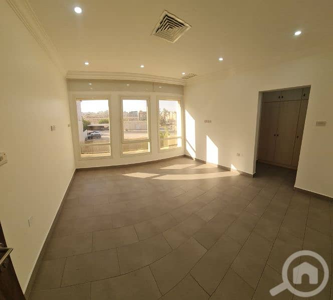 very nice big villa 1st floor in Fnaitees