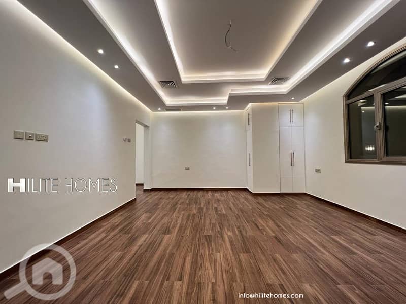 Three bedroom ground floor apartment for rent in Mishref