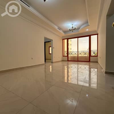 3 Bedroom Apartment for Rent in Al Salmiya, Kuwait City - Apartment with one month free for rent in Salmiya Block 2