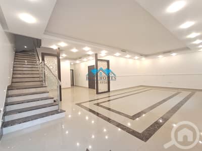 8 Bedroom Apartment for Rent in Al Mansouriya, Kuwait City - Nice and Spacious 8 Bedrooms Duplex in Masouriya