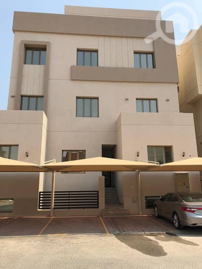 1 Bedroom Apartment for Rent in Fnaitees, Kuwait City - شقة للإيجار في فنيطيس – الروف الموقع: فنيطيس – الدور الأخير الروف