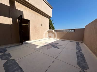 شقة 3 غرف نوم للايجار في المنقف، مدينة الكويت - seaview pent house 3 bedrooms in mangaf