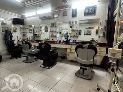 Other Commercial for Rent in Maidan Hawalli, Kuwait City - Men's salon for sale in Hawally Square, fully equipped صالون للبيع