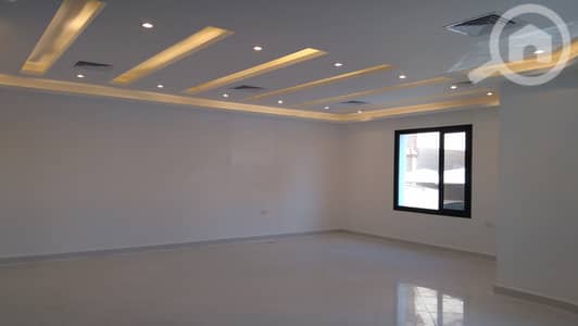12 Bedroom Apartment for Rent in Al Manqaf, Kuwait City - Beautiful villa in mangaf, 15 bedrooms.