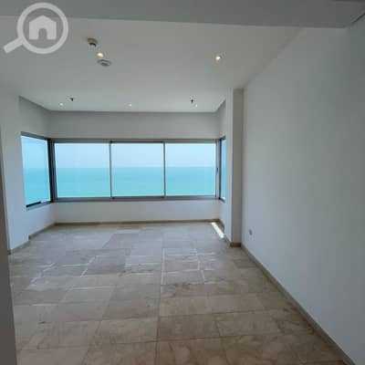 شقة 3 غرف نوم للايجار في الشعب البحري، مدينة الكويت - Semi-furnished duplex with a direct sea view for rent in Al-Shaab Al-B