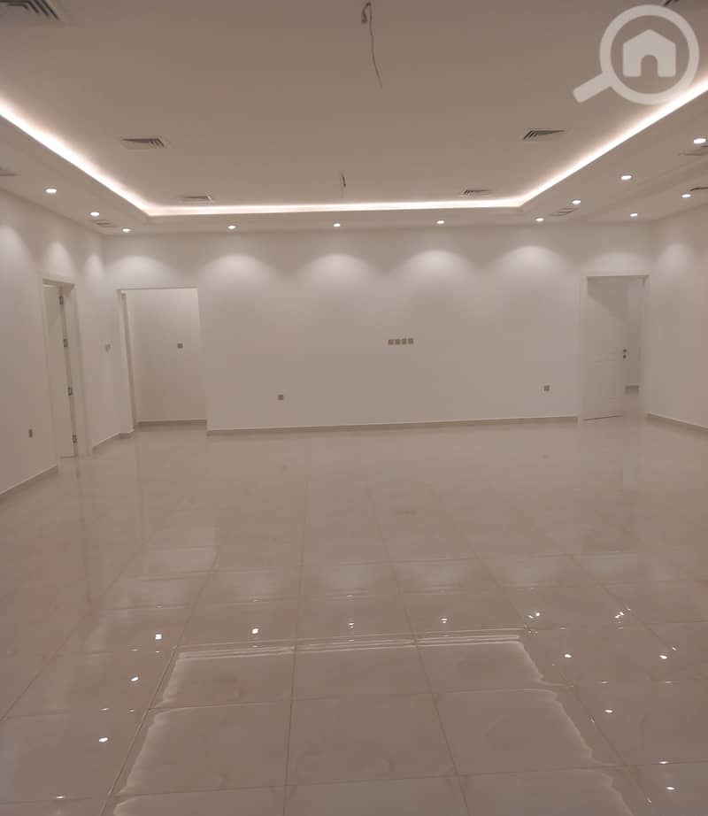 Beautiful Villa for rent in mangaf. 6 bedrooms Beautiful Villa for rent in mangaf. 6 bedrooms