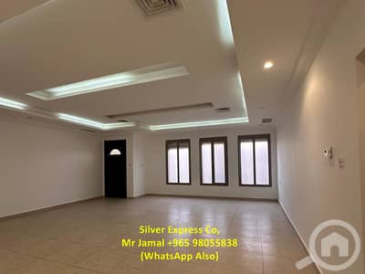 شقة 4 غرف نوم للايجار في ابو فطيرة، مدينة الكويت - 4 Bedroom Ground Villa Floor for Rent in Abu Fatira.