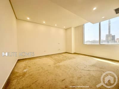 فلیٹ 3 غرف نوم للايجار في السالمية، مدينة الكويت - Three bedroom apartment for rent in Salmiya