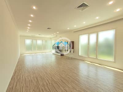 شقة 3 غرف نوم للايجار في مشرف، مدينة الكويت - Spacious 3 Bedrooms Floor in Mishref