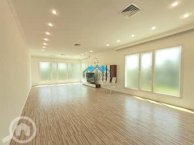 فلیٹ 3 غرف نوم للايجار في مشرف، مدينة الكويت - Spacious 3 Bedroom in Mishref