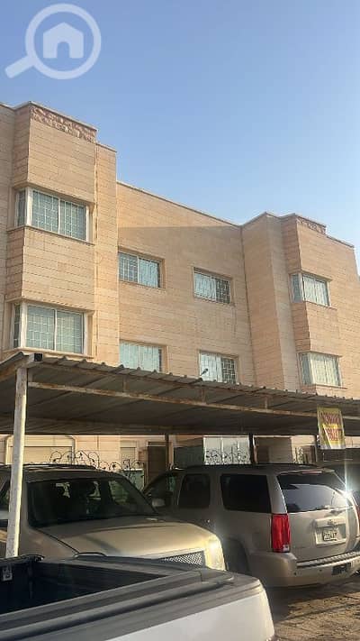 Commercial Building for Sale in Salwa, Kuwait City - للبيع عمارة بسلوي ق١١ قرب الحديقه المدرسه الانجليزية