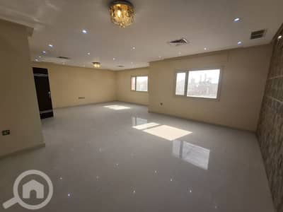 3 Bedroom Apartment for Rent in Al Jabriya, Kuwait City - للايجار شقه بالجابريه دور ثالث مصعد مع رووف وغرفة سايق تشطيب راقي