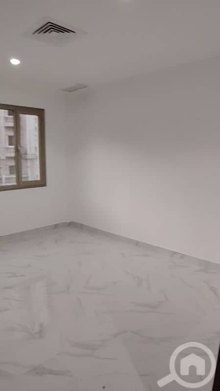 عمارة جديدة في حولي للشركات