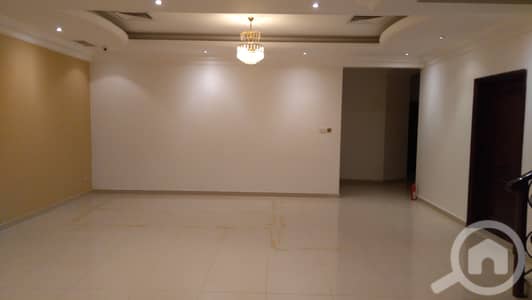 شقة 6 غرف نوم للايجار في العقيلة، مدينة الكويت - Beautiful villa in egaila. close to the gate mall