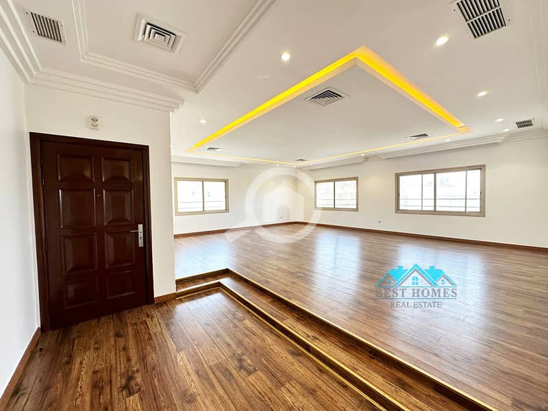 4 Bedroom Floor in Salwa