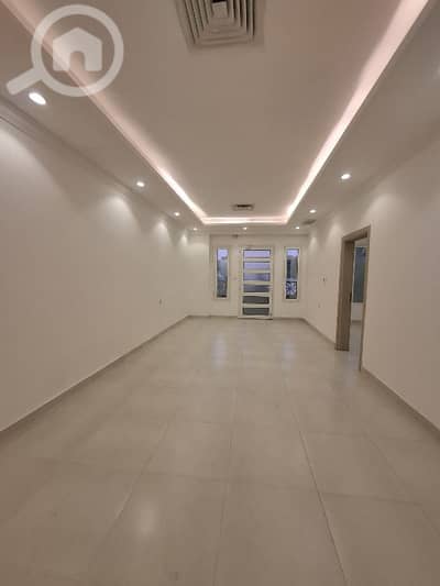 4 Bedroom Apartment for Rent in Rumaithiya, Kuwait City - للايجار شقه بالرميثيه ارضي مدخل خاص شارع رئيسي(شارع الاقصي )