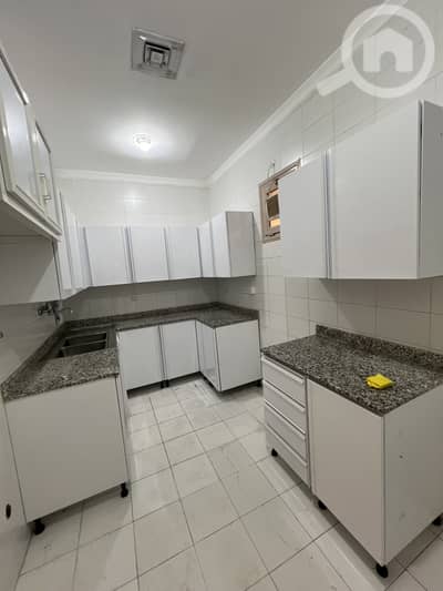 3 Bedroom Flat for Rent in Al Rawda, Kuwait City - للإيجار شقه في الروضه