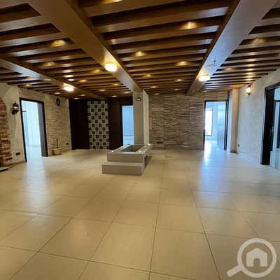 فلیٹ 1 غرفة نوم للايجار في بنيد القار، مدينة الكويت - Investment floor with sea view for rent in Bneid Al-Qar, Block 2