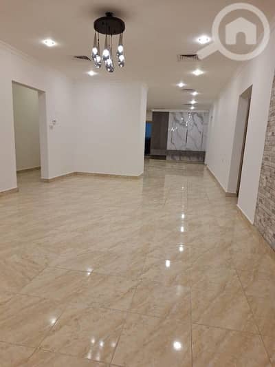 6 Bedroom Villa for Rent in Bayan, Kuwait City - للإيجار دور في بيان ٦غرف ٩٥٠دك