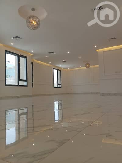 4 Bedroom Villa for Rent in Bayan, Kuwait City - للإيجار دور VvVIP فخم في بيان تشطيب سوبر ديلوكس وراقي جدا ومودرن