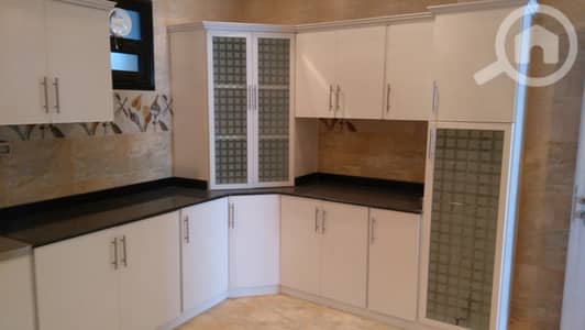 شقة 6 غرف نوم للايجار في الفحيحيل، مدينة الكويت - New villa in sabah al ahmed. 9 bedrooms. close to camp arifjan