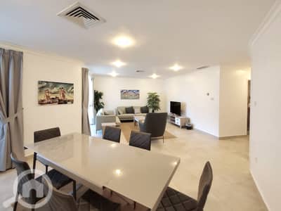شقة 3 غرف نوم للايجار في السالمية، مدينة الكويت - Salmiya – furnished, three bedroom apartment w/pool