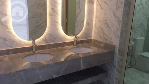 فلیٹ 4 غرف نوم للايجار في مشرف، مدينة الكويت - Floors for rent in Mishref.