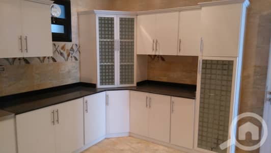 فلیٹ 9 غرف نوم للايجار في الفحيحيل، مدينة الكويت - New villa in sabah al ahmed. 9 bedrooms. close to camp arifjan