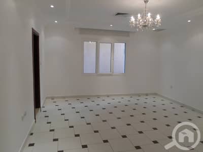 شقة 4 غرف نوم للايجار في المنقف، مدينة الكويت - Oversized & Nice 4 bedroom floor in Mangaf