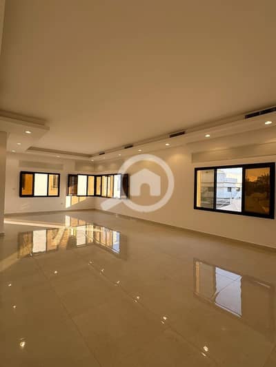5 Bedroom Villa for Rent in Al Mansouriya, Kuwait City - للإيجار دورين تشطيب راااقي