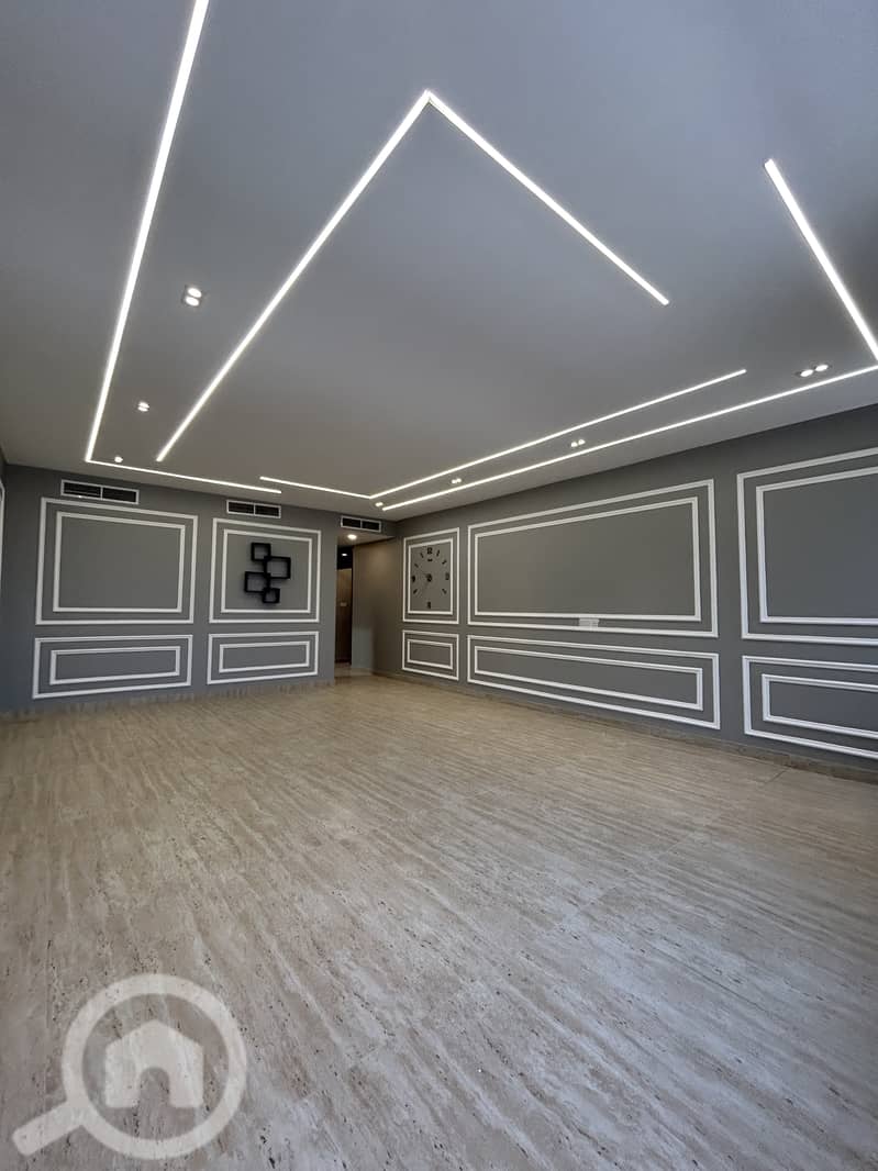 for rent in salmiya 3 master bedrooms للايجار بالسالميه شقه 3 غ ماستر