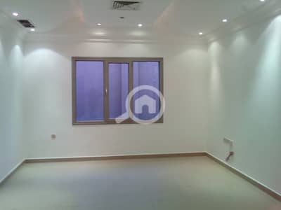 3 Bedroom Flat for Rent in Al Manqaf, Kuwait City - Beautiful 3 bedroom apt in mangaf.