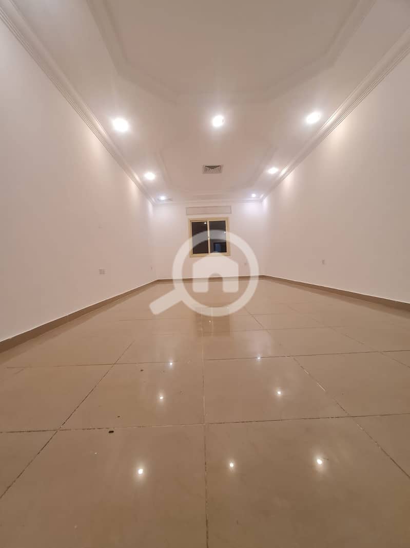 شقة للايجار في الفيحاء مساحات كبيرة شقة للايجار في الفيحاء مساحات كبيرة