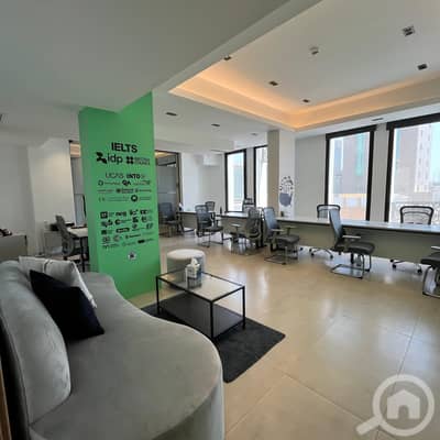 عقارات تجارية اخرى  للايجار في قبلة، مدينة الكويت - Furnished office space for rent in Al Qibla
