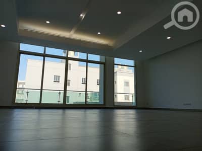 فیلا 4 غرف نوم للايجار في الصديق، مدينة الكويت - للإيجار دور VvVIP في الصديق مع بلكون