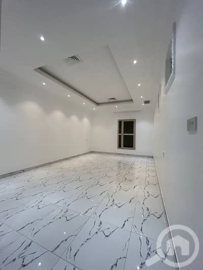 3 Bedroom Flat for Rent in Salwa, Kuwait City - للإيجار بسلوي تشطيب سوبر ديلوكس