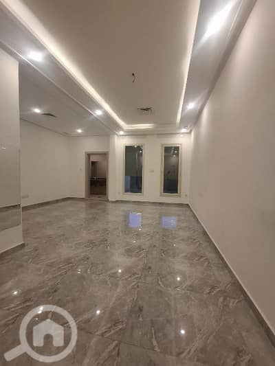 4 Bedroom Flat for Rent in Al Jabriya, Kuwait City - للايجار دور بالجابريه دور ثالث مصعد مع رووف وبلكونات موقع مميز جدآ