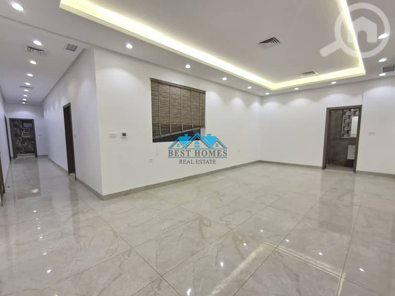 Nice and Spacious Five Bedrooms Floor in Funaitees