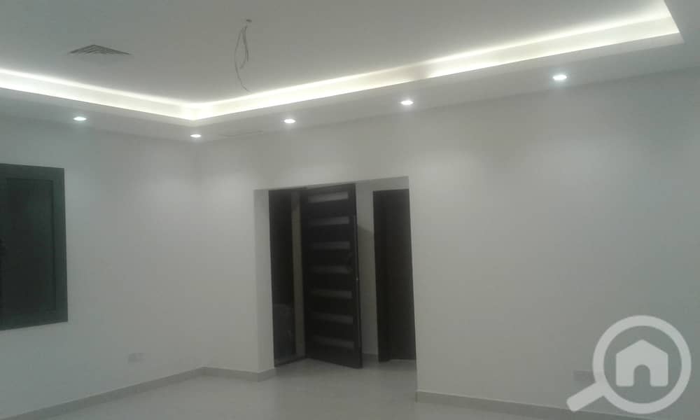 New, nice & oversized 4 bedroom in abu fatira