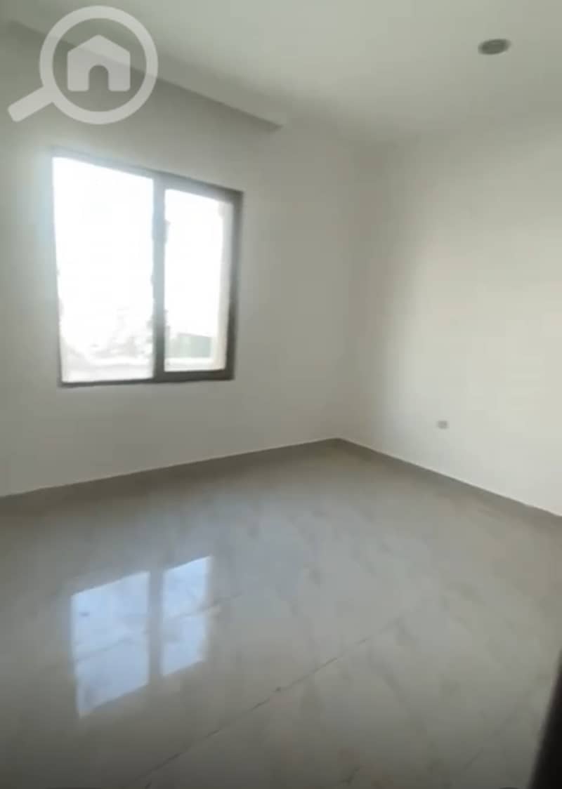 للإيجار شقه في الشهداء
