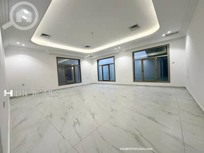 شقة 3 غرف نوم للايجار في سلوى، مدينة الكويت - Spacious Three bedroom apartment for rent in salwa