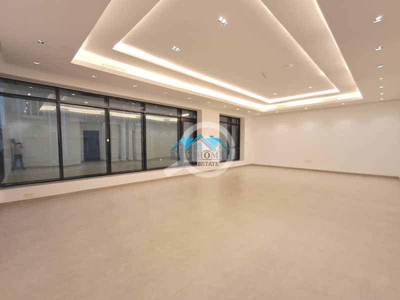 Modern Style Five Bedrooms Floor in Massayal Area