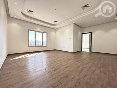 فلیٹ 3 غرف نوم للايجار في الزهراء، مدينة الكويت - Zahra – bright, three bedroom apartment without balcony