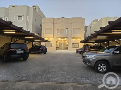 4 Bedroom Villa for Sale in Al Zahra, Kuwait City - للبيع منزل بالزهراء شارع ريئسي