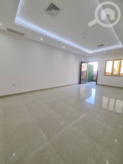 4 Bedroom Flat for Rent in Faiha, Kuwait City - دور ارضي للايجار في الفيحاء